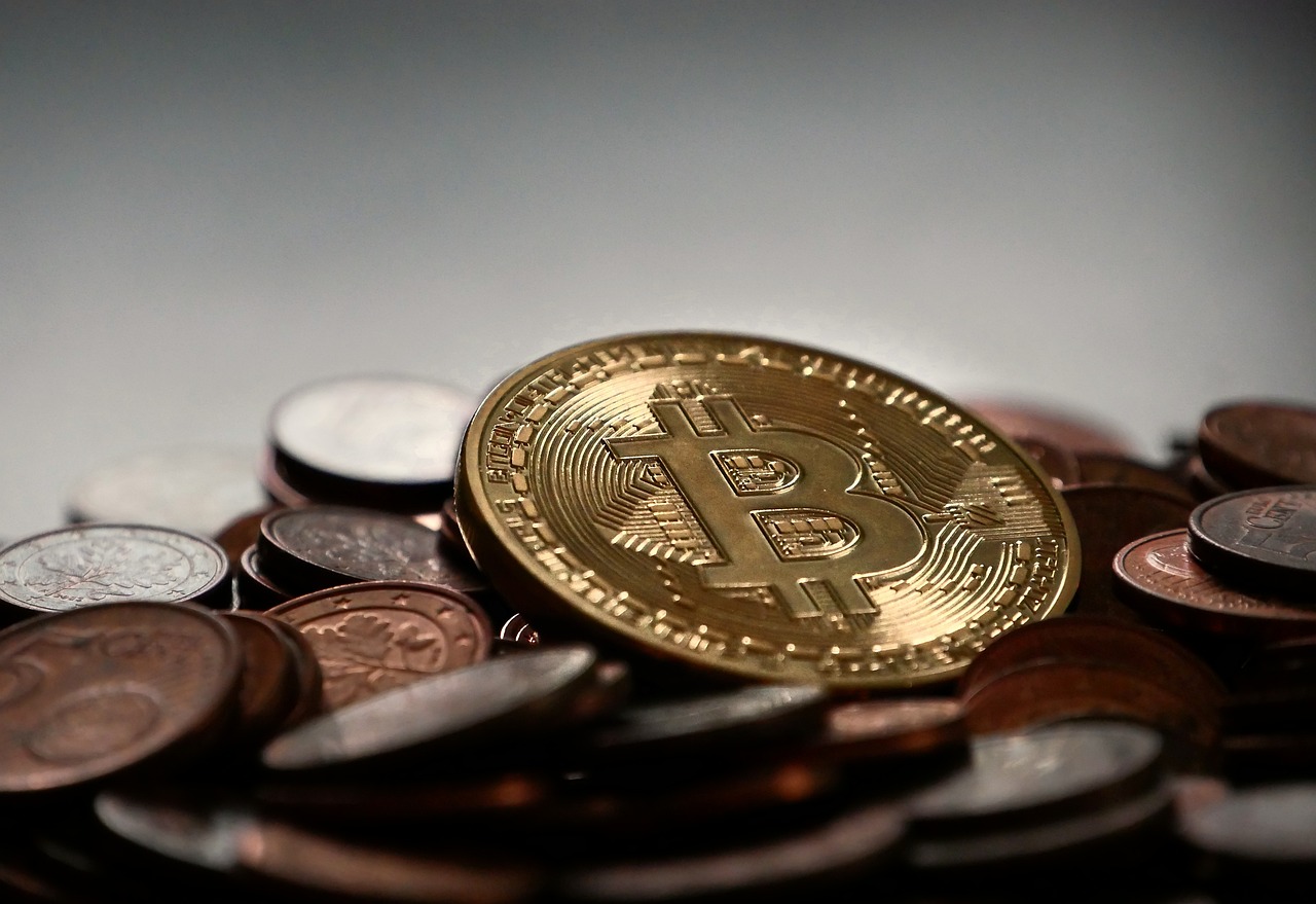 bitcoin, money, decentralized-2007912.jpg